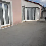 Maison Sur Les Hauteurs De *